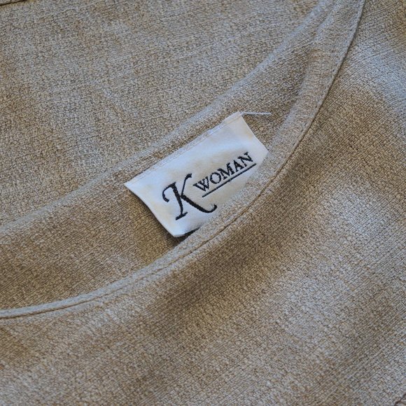 Asymmetrical textured top - Picture 5 of 5